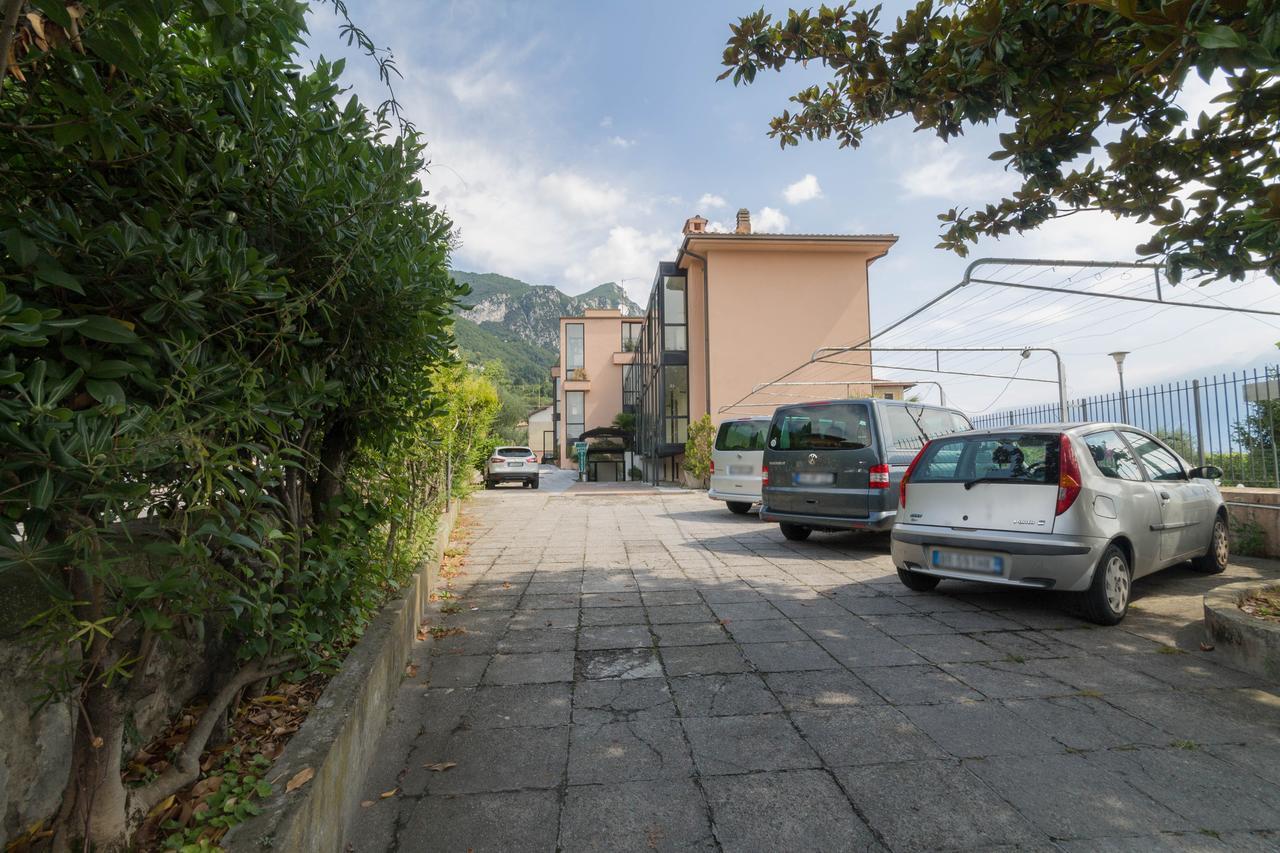 Hotel Lido Gargnano Exterior foto